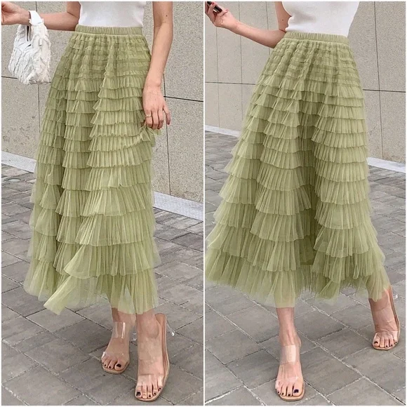 Luxe Mesh Layered Evening Flowy Maxi Skirt - Picture 3 of 8